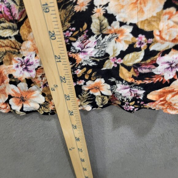 Torrid Sleeveless V-Neck Tank Top Size 1X (Size 1)‎ Floral Casual Bloomcore - Picture 6 of 6